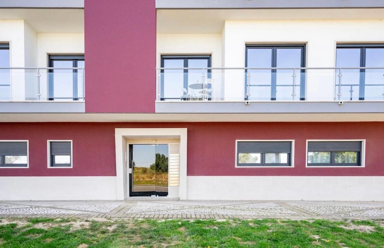 Modern Double Room With Private Balcony Montijo Exteriér fotografie
