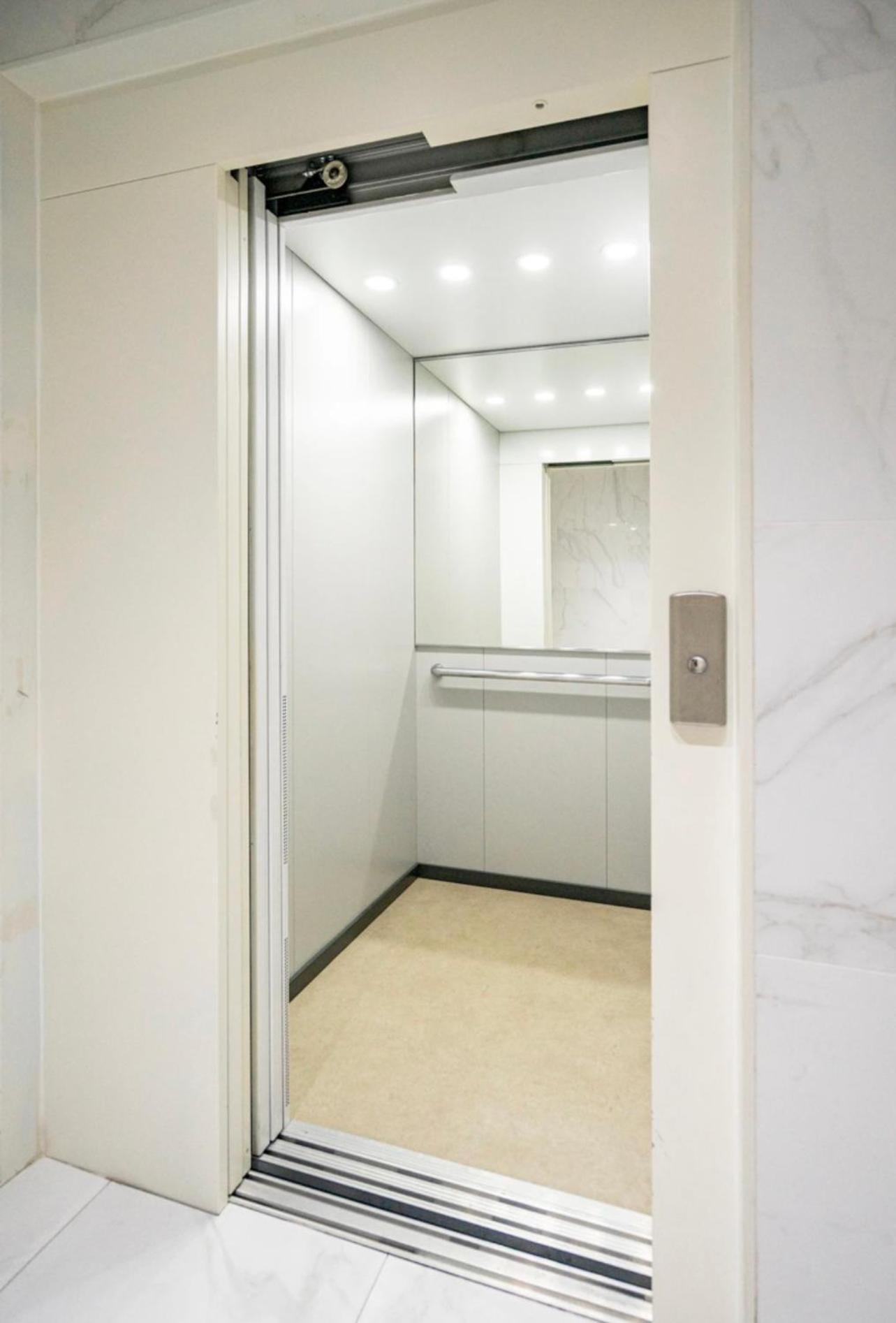 Modern Double Room With Private Balcony Montijo Exteriér fotografie
